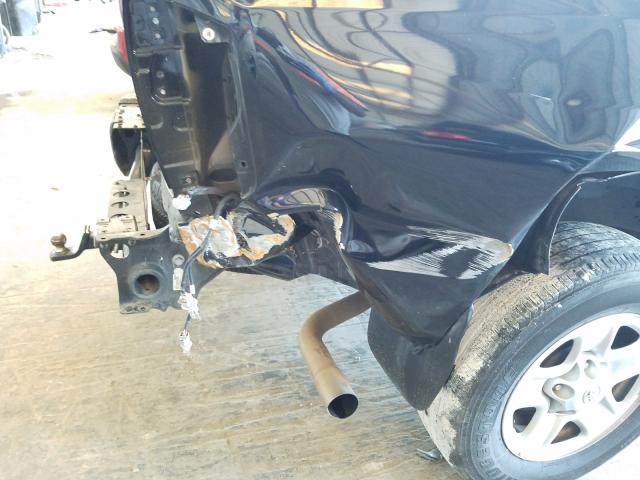 Photo 8 VIN: 5TFRM5F11HX116223 - TOYOTA TUNDRA DOU 