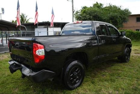 Photo 3 VIN: 5TFRM5F11JX130645 - TOYOTA TUNDRA 2WD 