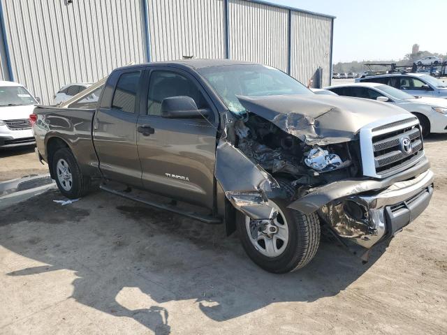 Photo 3 VIN: 5TFRM5F12AX001023 - TOYOTA TUNDRA DOU 