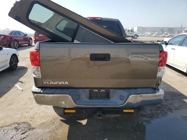 Photo 5 VIN: 5TFRM5F12AX001023 - TOYOTA TUNDRA DOU 