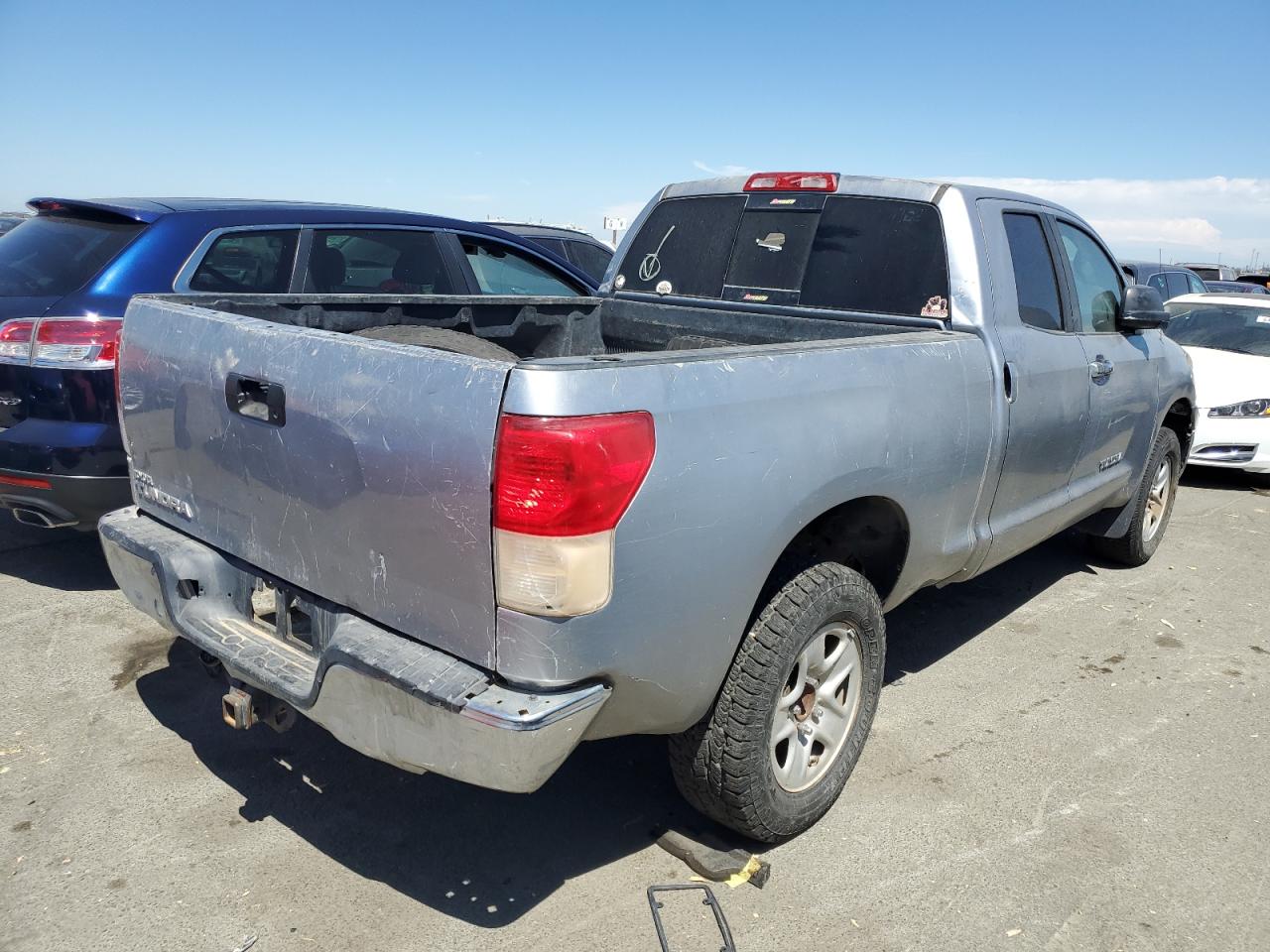 Photo 2 VIN: 5TFRM5F12AX012233 - TOYOTA TUNDRA 