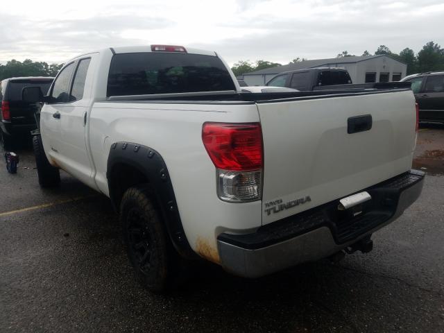 Photo 2 VIN: 5TFRM5F12AX017402 - TOYOTA TUNDRA 