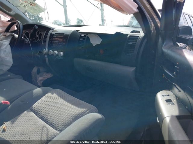 Photo 4 VIN: 5TFRM5F12BX026232 - TOYOTA TUNDRA 