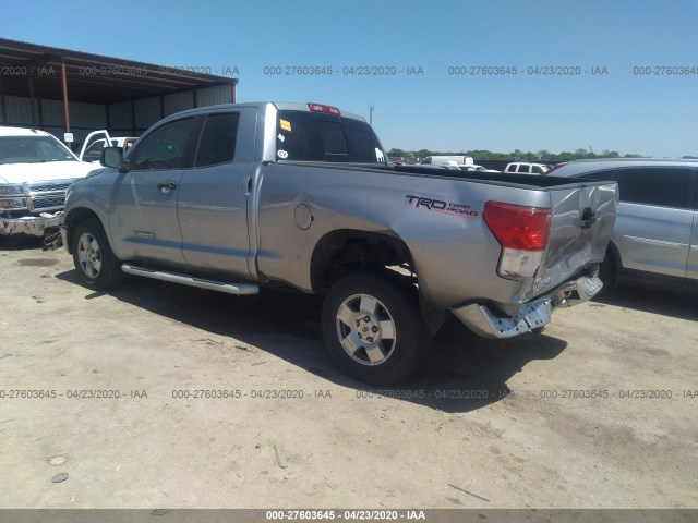 Photo 2 VIN: 5TFRM5F12BX030393 - TOYOTA TUNDRA 2WD TRUCK 