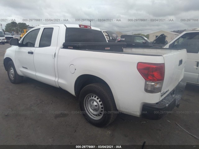 Photo 2 VIN: 5TFRM5F12BX030863 - TOYOTA TUNDRA 2WD TRUCK 