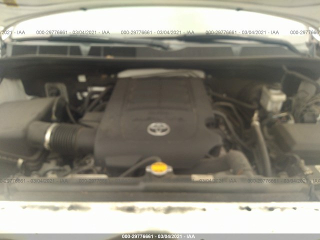 Photo 9 VIN: 5TFRM5F12BX030863 - TOYOTA TUNDRA 2WD TRUCK 