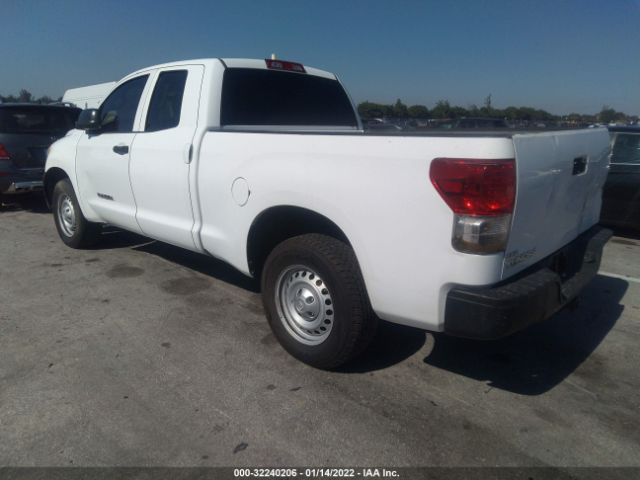 Photo 2 VIN: 5TFRM5F12BX030863 - TOYOTA TUNDRA 2WD TRUCK 