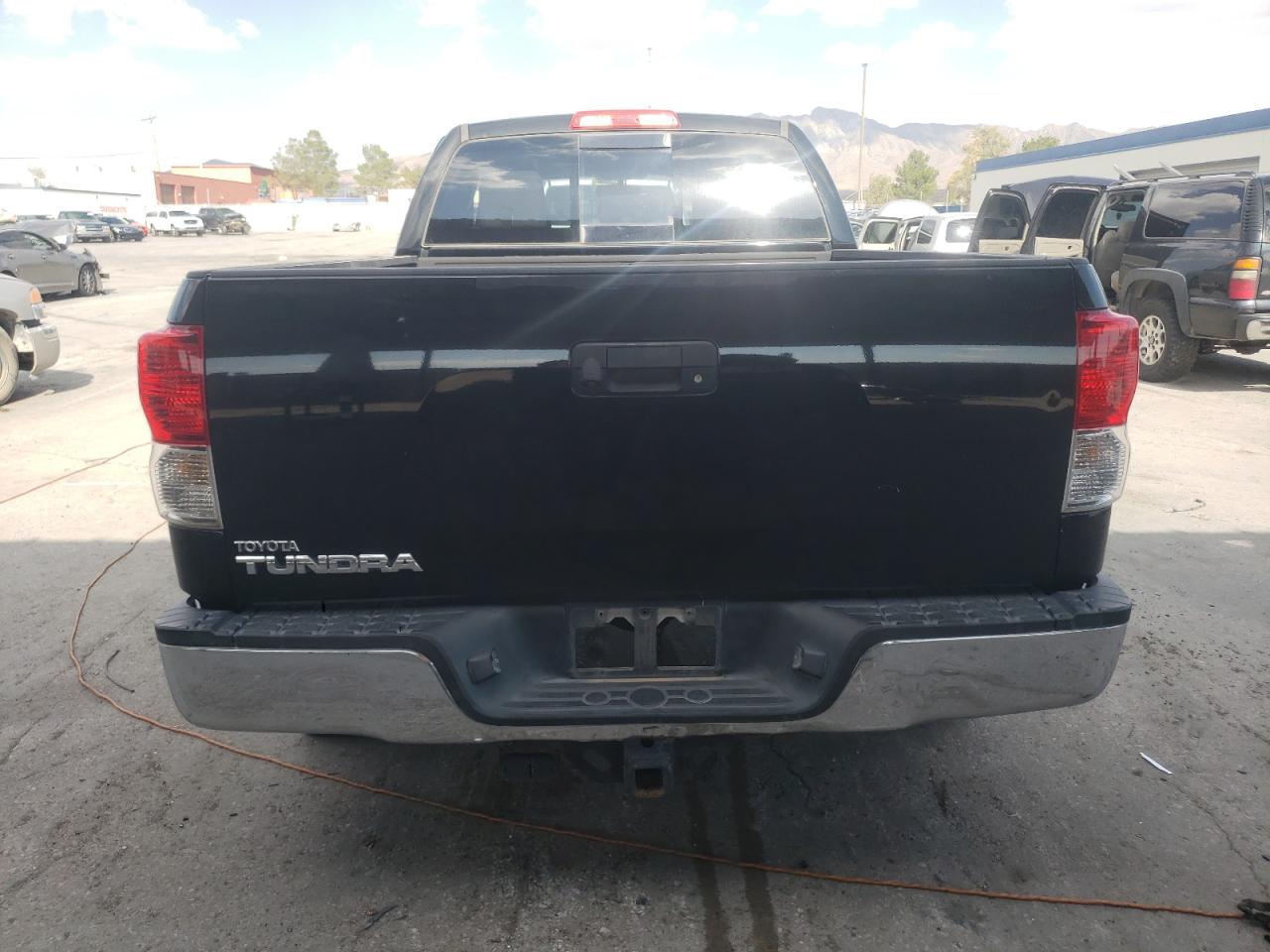 Photo 5 VIN: 5TFRM5F12CX036339 - TOYOTA TUNDRA 