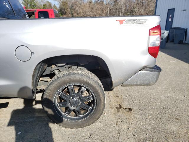 Photo 8 VIN: 5TFRM5F12EX070476 - TOYOTA TUNDRA DOU 