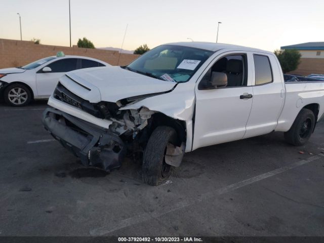 Photo 5 VIN: 5TFRM5F12GX106959 - TOYOTA TUNDRA 2WD TRUCK 