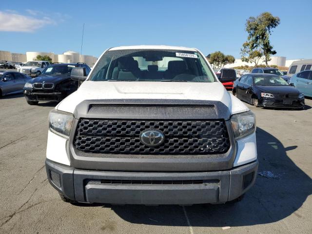 Photo 4 VIN: 5TFRM5F12JX126362 - TOYOTA TUNDRA DOU 