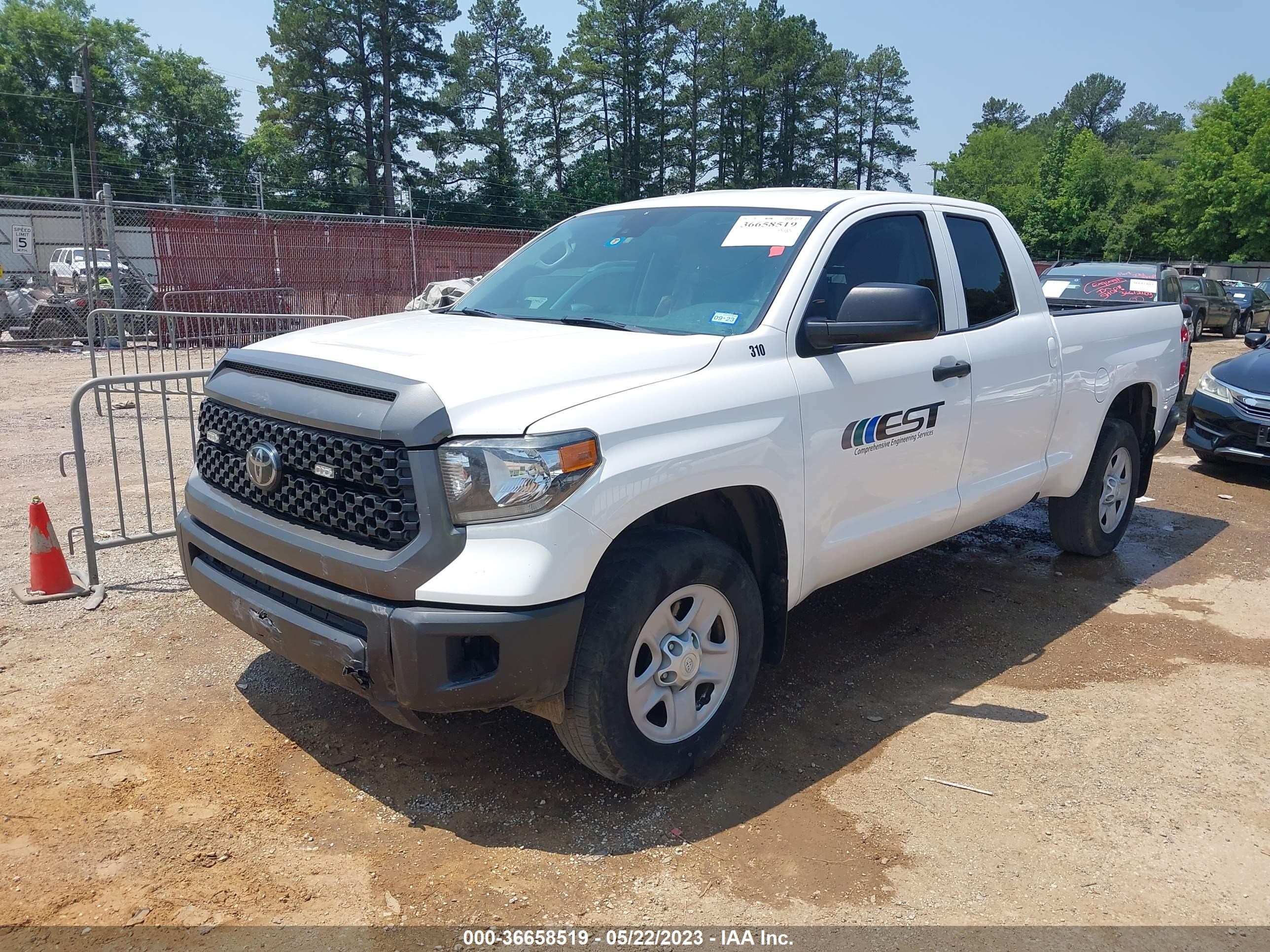 Photo 1 VIN: 5TFRM5F12KX142238 - TOYOTA TUNDRA 