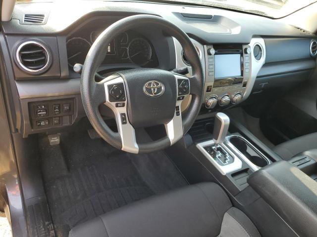 Photo 7 VIN: 5TFRM5F12KX142482 - TOYOTA TUNDRA DOU 