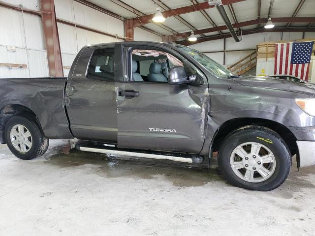 Photo 8 VIN: 5TFRM5F13BX033450 - TOYOTA TUNDRA DOU 