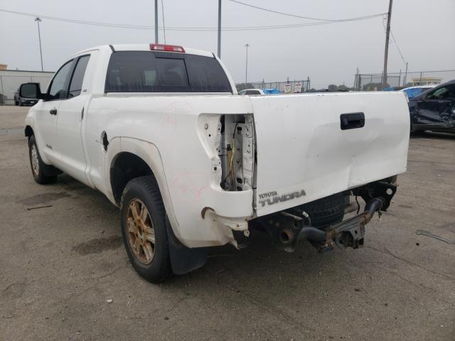 Photo 2 VIN: 5TFRM5F13BX033660 - TOYOTA TUNDRA DOU 