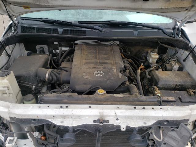 Photo 6 VIN: 5TFRM5F13BX033660 - TOYOTA TUNDRA DOU 