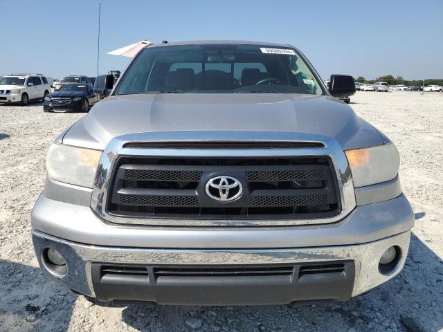 Photo 4 VIN: 5TFRM5F13CX045504 - TOYOTA TUNDRA DOU 