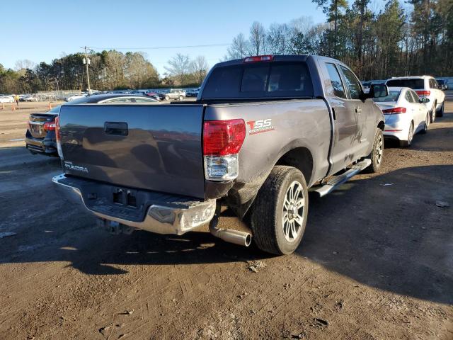 Photo 2 VIN: 5TFRM5F13CX051366 - TOYOTA TUNDRA DOU 