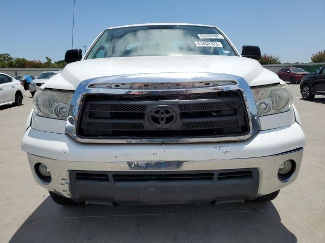 Photo 4 VIN: 5TFRM5F13DX056245 - TOYOTA TUNDRA DOU 