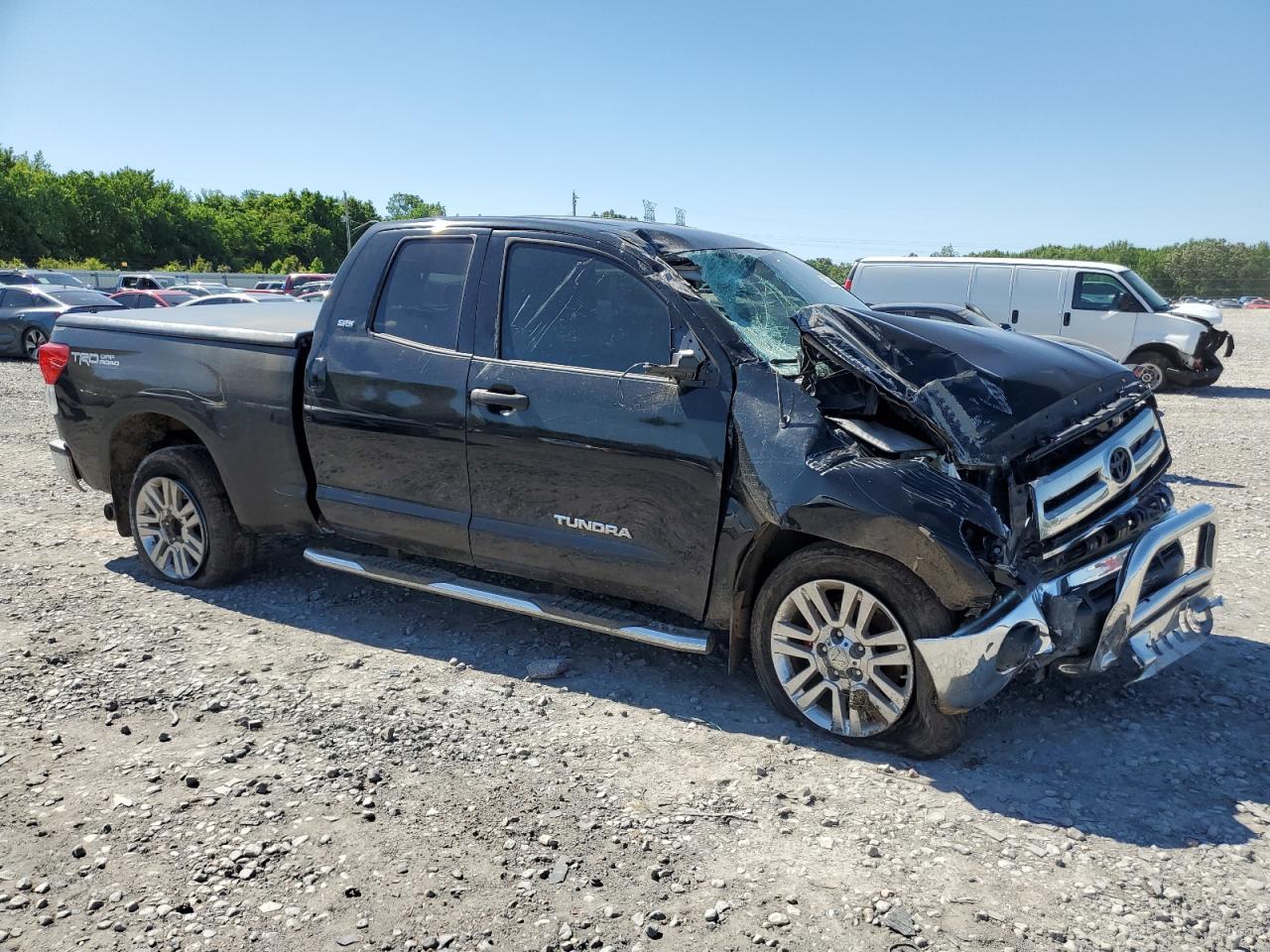 Photo 3 VIN: 5TFRM5F13DX057296 - TOYOTA TUNDRA 