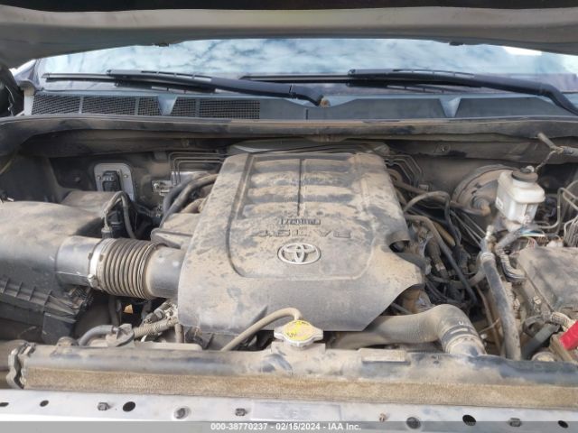 Photo 9 VIN: 5TFRM5F13FX082735 - TOYOTA TUNDRA 