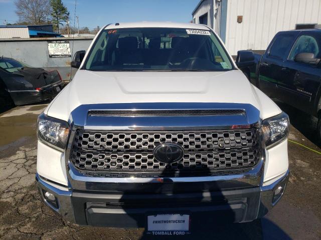 Photo 4 VIN: 5TFRM5F13JX124149 - TOYOTA TUNDRA DOU 