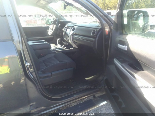 Photo 4 VIN: 5TFRM5F13JX129013 - TOYOTA TUNDRA 2WD 