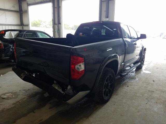 Photo 3 VIN: 5TFRM5F13KX134620 - TOYOTA TUNDRA DOU 