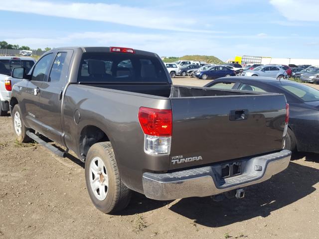 Photo 2 VIN: 5TFRM5F14AX002173 - TOYOTA TUNDRA DOU 