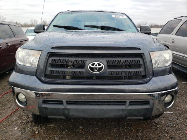 Photo 4 VIN: 5TFRM5F14AX007776 - TOYOTA TUNDRA DOU 