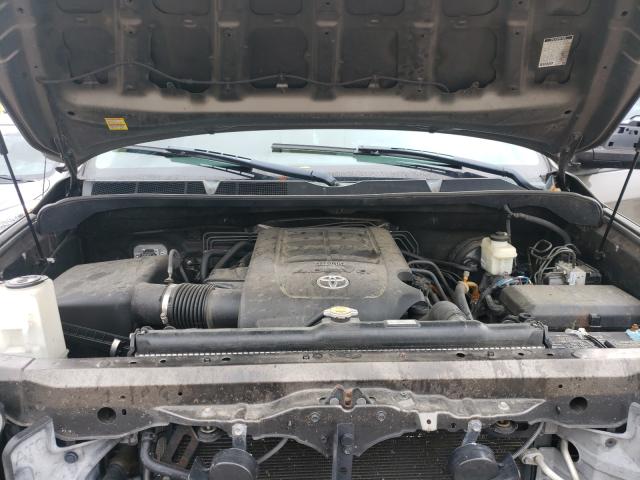 Photo 6 VIN: 5TFRM5F14BX026488 - TOYOTA TUNDRA DOU 