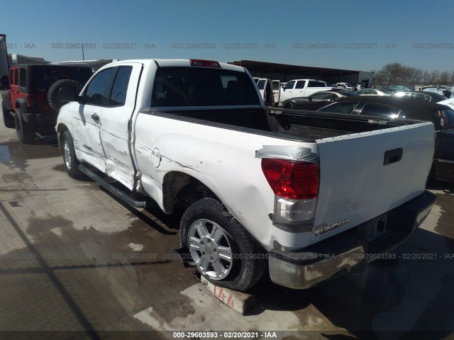 Photo 2 VIN: 5TFRM5F14BX030766 - TOYOTA TUNDRA 2WD TRUCK 