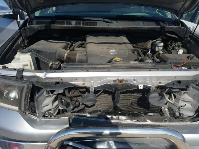 Photo 6 VIN: 5TFRM5F14CX041610 - TOYOTA TUNDRA DOU 