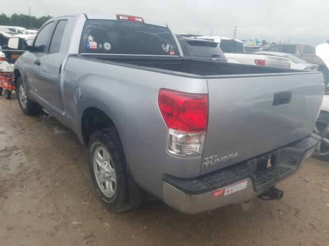 Photo 2 VIN: 5TFRM5F14CX048931 - TOYOTA TUNDRA DOU 