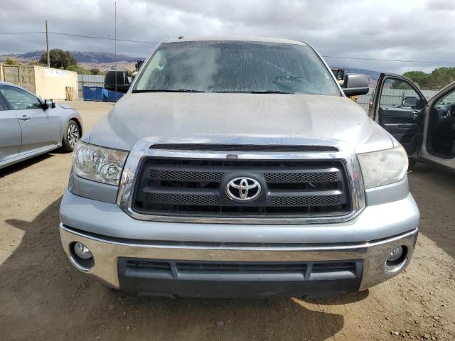 Photo 4 VIN: 5TFRM5F14DX060451 - TOYOTA TUNDRA DOU 