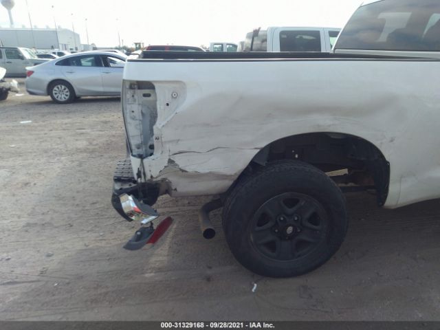 Photo 5 VIN: 5TFRM5F14DX062863 - TOYOTA TUNDRA 2WD TRUCK 