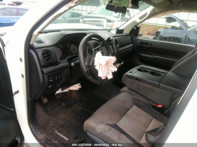 Photo 4 VIN: 5TFRM5F14GX108826 - TOYOTA TUNDRA 2WD TRUCK 