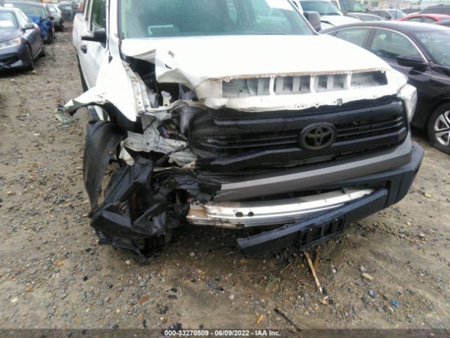 Photo 5 VIN: 5TFRM5F14GX108826 - TOYOTA TUNDRA 2WD TRUCK 