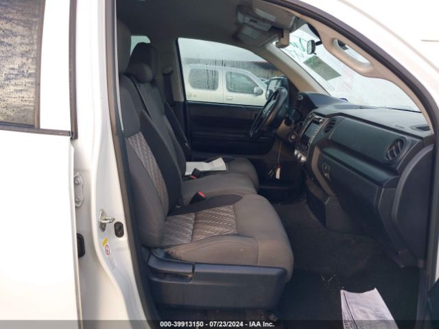 Photo 4 VIN: 5TFRM5F14JX129523 - TOYOTA TUNDRA 