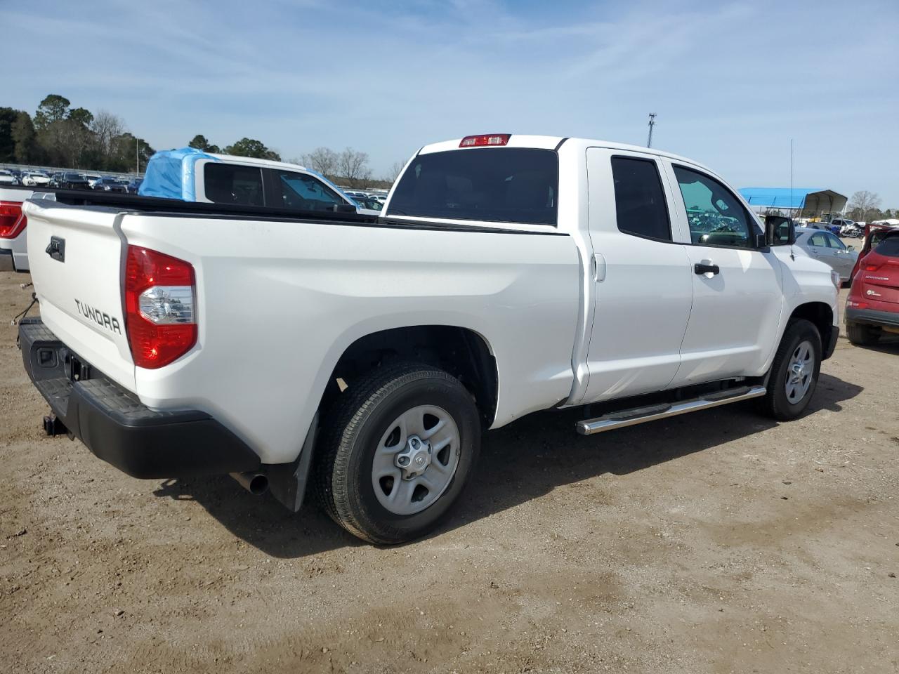 Photo 2 VIN: 5TFRM5F14KX134867 - TOYOTA TUNDRA 