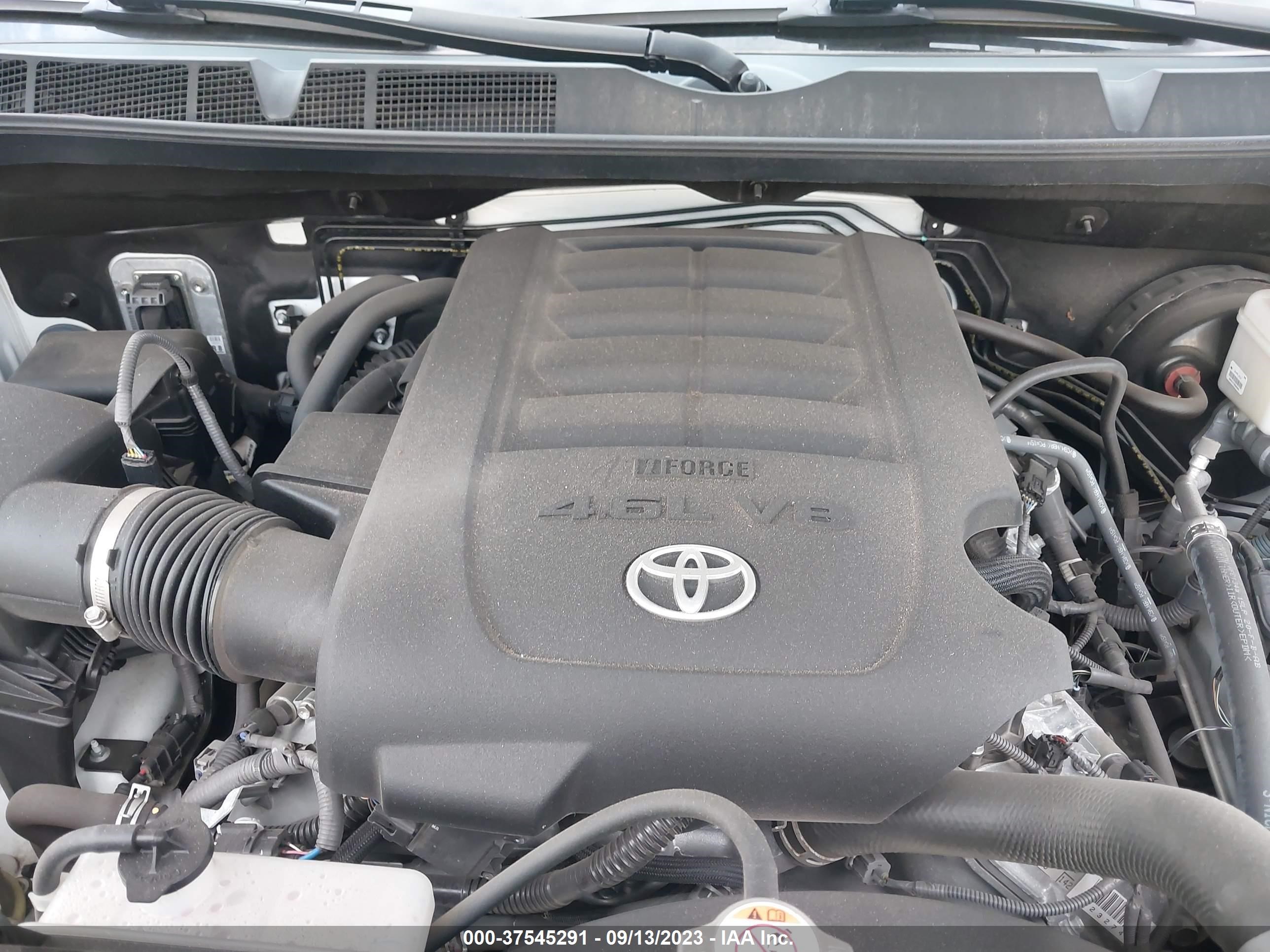 Photo 9 VIN: 5TFRM5F14KX141933 - TOYOTA TUNDRA 