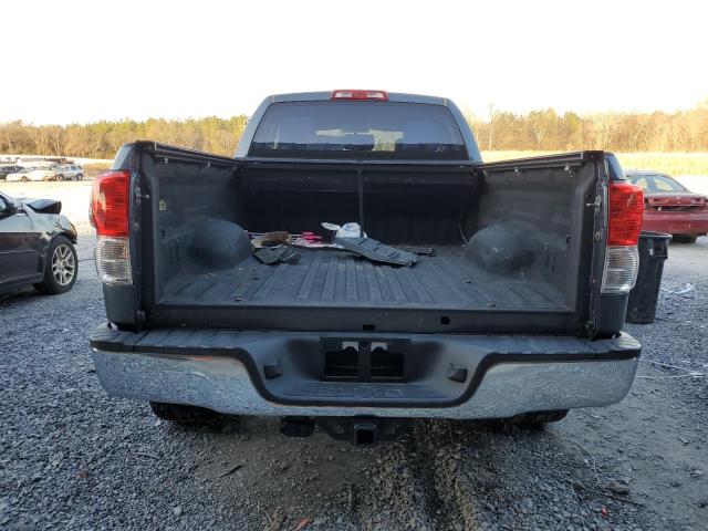 Photo 5 VIN: 5TFRM5F15AX010833 - TOYOTA TUNDRA DOU 