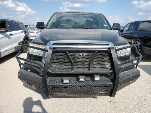 Photo 4 VIN: 5TFRM5F15AX011612 - TOYOTA TUNDRA DOU 