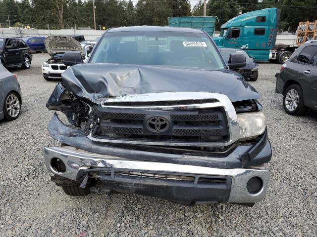 Photo 4 VIN: 5TFRM5F15AX015904 - TOYOTA TUNDRA DOU 