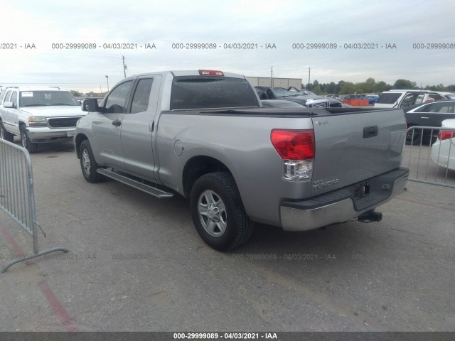 Photo 2 VIN: 5TFRM5F15BX032722 - TOYOTA TUNDRA 2WD TRUCK 