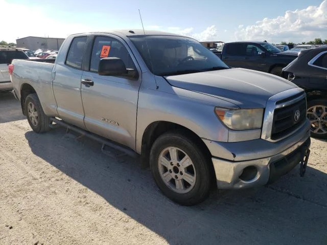 Photo 3 VIN: 5TFRM5F15CX048601 - TOYOTA TUNDRA DOU 