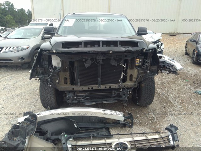 Photo 5 VIN: 5TFRM5F15HX118766 - TOYOTA TUNDRA 2WD 