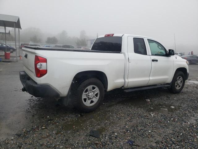 Photo 2 VIN: 5TFRM5F15KX140791 - TOYOTA TUNDRA DOU 