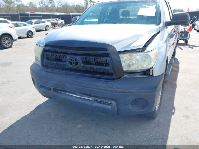 Photo 5 VIN: 5TFRM5F16AX008590 - TOYOTA TUNDRA 