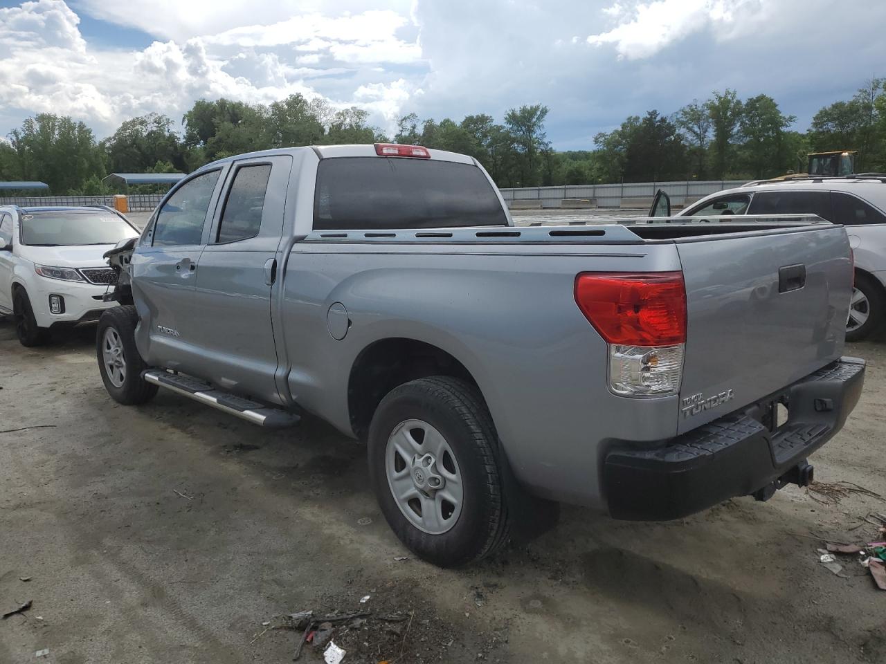 Photo 1 VIN: 5TFRM5F16BX029800 - TOYOTA TUNDRA 